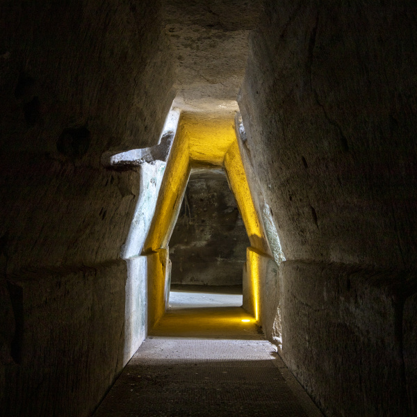 Cuma - introduzione alla visita