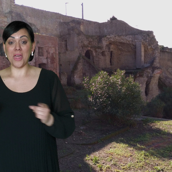 Necropoli romane di Pozzuoli, area archeologica dei Campi Flegrei con contenuti video accessibili in Lingua dei Segni Italiana.